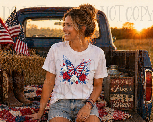 Faux Yarn Patriotic Butterfly with Roses